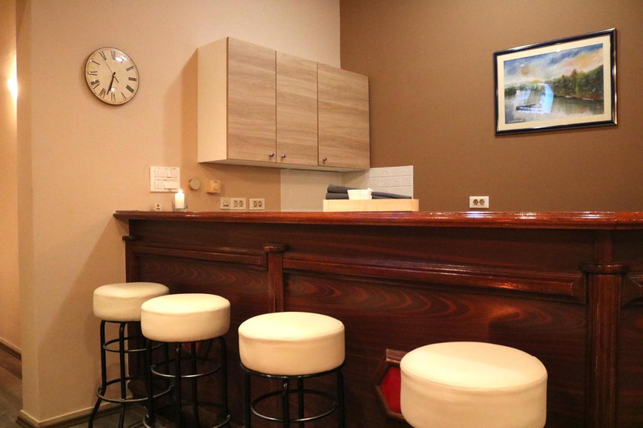 Guest House Studio Apartman Marina - With Jacuzzi, Free Parking, Pet Friendly Karlovac Eksteriør bilde